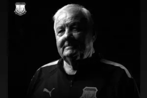 Πρώην και νυν ποδοσφαιριστές του Απόλλωνα αποχαιρετούν τον Χαμπή (φώτος)
