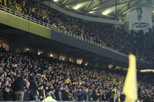 Έκκληση ΑΕΚ στον κόσμο της: «Ας ακούσουμε τον Αλμέιδα, δεν χρειαζόμαστε καπνογόνα»
