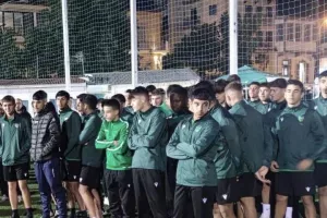 Το κόψιμο της βασιλόπιτας με Βαγγέλη και Μάκη (Φώτος)