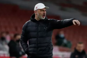 Προπονητής Σλάβια: "Αναντικατάστατος ο Λινγκρ, καλύτερα ηγέτης εδώ από το να πάει στον Παναθηναϊκό"