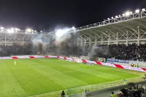 Συγκινητική στιγμή - Μαύρα καπνογόνα στο 78΄ εις μνήμη του Χαμπή Ευρυπίδου (βίντεο/φώτος)