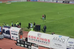 "Έτρεξε" στους παίκτες ο Ταραπουλούζης (φώτος)