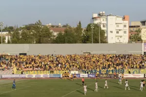Θύρα 3 κατά της απαγόρευσης μετακίνησης/"Οι φωστήρες αυτού του τόπου..."