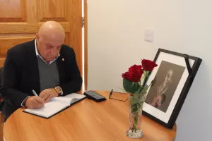 Το μήνυμα Κούμα για Πελέ