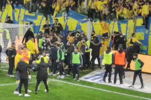 Γαλαζοκίτρινη έκρηξη! (φώτος)