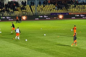 Φωτορεπορτάζ από την προθέρμανση στο Καρμιώτισσα-ΑΠΟΕΛ