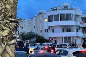 Νέα Σαλαμίνα-ΑΕΚ με ισχυρή Αστυνομική παρουσία (φωτος)