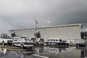 ΑΕΛ-Απόλλων με ισχυρή παρουσία της Αστυνομίας (φώτος)