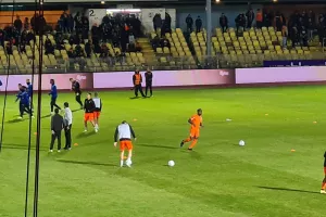 Φωτορεπορτάζ από την προθέρμανση στο Καρμιώτισσα-ΑΠΟΕΛ