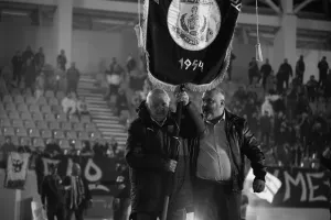 ΘΥΡΑ 1: "Σε ευχαριστούμε για όλα μεγάλε Χαμπή"