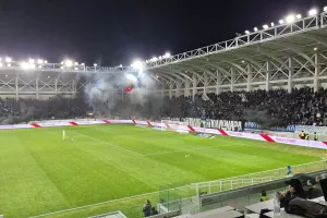 Συγκινητική στιγμή - Μαύρα καπνογόνα στο 78΄ εις μνήμη του Χαμπή Ευρυπίδου (βίντεο/φώτος)