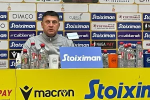 Μιλόγεβιτς: "Μου άρεσε πολύ που δεν μας πείραξε το 1-0" (Σχόλιο για Μπεν)
