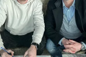 Υπέγραψε ο Ντόλεζαλ