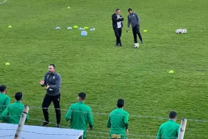 ΑΕΖ - Οθέλλος: Ντέρμπι με τα όλα του και αλλαγή στην κορυφή!