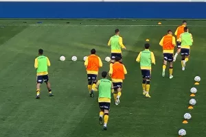 Η εντεκάδα... ανάγκης του Γιανέφσκι, ντεμπούτο Ιωάννου