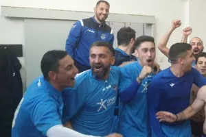 Μεγάλη νίκη για τον Ροτσίδη!