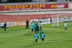 ΕΝΠ - Άρης: Απέδρασε με buzzer beater πέναλτι του Γκομίς στο 90+6' (φώτος)