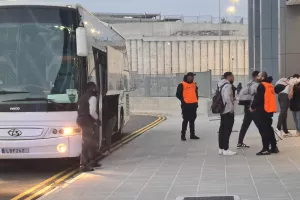 Η άφιξη του Ολυμπιακού (φώτος)