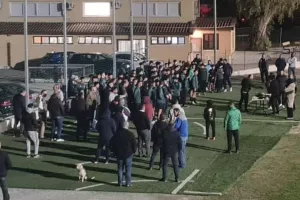 Το κόψιμο της βασιλόπιτας με Βαγγέλη και Μάκη (Φώτος)