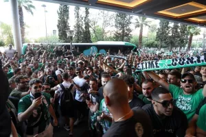 Πάνε στο ξενοδοχείο για ντόπες!