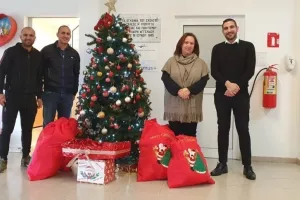 Η Ανόρθωση μοίρασε δώρα