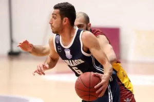 Στα δύσκολα βγαίνει πάντα μπροστά ο Ηλιάδης- Θετικό ντεμπούτο ο Acquaah