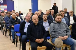 ΠΗΡΕ την εντολή ο Σάντης στην Έκτακτη Γενική Συνέλευση (ΦΩΤΟΣ)