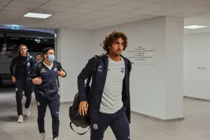 Φώτος άφιξης... με Ουάρντα
