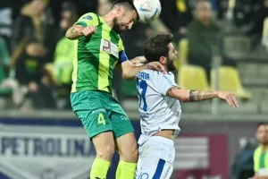 ΑΕΚ - ΑΠΟΕΛ: Πήρε το ντέρμπι, ανέβηκε στο +4! (φώτος)