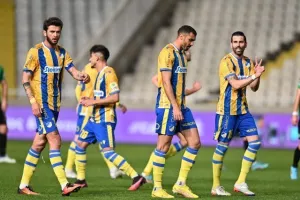 ΑΠΟΕΛ - Ολυμπιακός: Ο Ντάλσιο το κράτησε στην κορυφή! (φώτος)