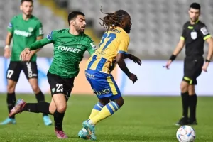 ΑΠΟΕΛ - Ολυμπιακός: Ο Ντάλσιο το κράτησε στην κορυφή! (φώτος)