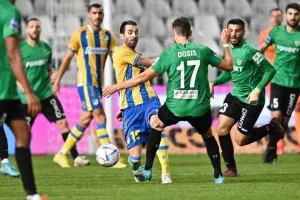 ΑΠΟΕΛ - Ολυμπιακός: Ο Ντάλσιο το κράτησε στην κορυφή! (φώτος)