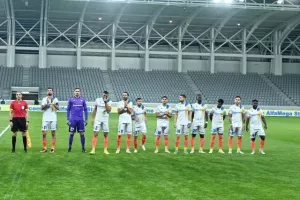ΑΕΛ - ΑΠΟΕΛ: Ο Μακρής "χάρισε" μεγάλο τρίποντο, πρώτη ήττα με Μιλόγεβιτς! (φώτος)