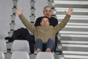 ΑΕΛ - ΑΠΟΕΛ: Οι λίγοι στο... γήπεδο (Φωτορεπορτάζ)