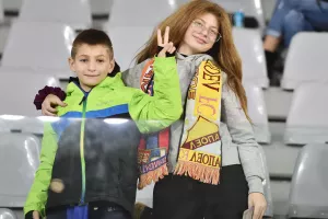ΑΕΛ - ΑΠΟΕΛ: Οι λίγοι στο... γήπεδο (Φωτορεπορτάζ)