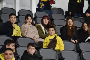 Βίντεο kerkida/Δεν... είχε Θύρα 3, είχε όμως κάτι άλλο και το χάρηκαν!
