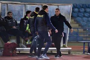 Καρμιώτισσα - ΑΠΟΕΛ: Δώνης και Ηλία το έστειλαν στην κορυφή! (φώτος)