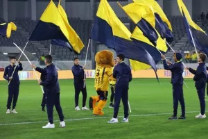 ΑΕΛ - Απόλλων: Το πρώτο ιστορικό βάφτηκε κίτρινο στα πέναλτι! (φώτος)