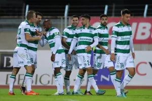 ΕΝΠ - Ομόνοια: Καλή Χρονιά... με "Κάκου" και Καρίμ! (φώτος)