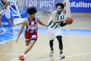 Νίκη για την Ομόνοια