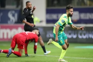ΑΕΚ - Άρης: Με buzzer-beater Φαράζ στη κορυφή σε ντέρμπι... διαφήμιση! (φώτος)