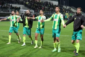 ΑΕΚ - Άρης: Με buzzer-beater Φαράζ στη κορυφή σε ντέρμπι... διαφήμιση! (φώτος)