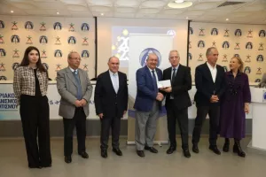 (ΦΩΤΟΣ) ΚΟΑ: Χαριστικές παροχές 