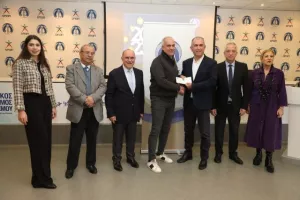 (ΦΩΤΟΣ) ΚΟΑ: Χαριστικές παροχές 