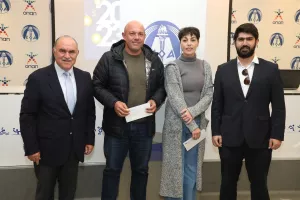 (ΦΩΤΟΣ) ΚΟΑ: Χαριστικές παροχές 