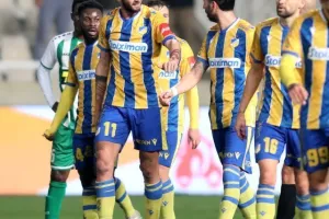 ΑΠΟΕΛ - Άρης: Νικητής το θέαμα... γαλαζοκίτρινη η πρόκριση! (φώτος)