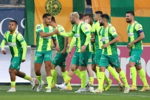 ΑΕΚ - ΑΠΟΕΛ: Πήρε το ντέρμπι, ανέβηκε στο +4! (φώτος)