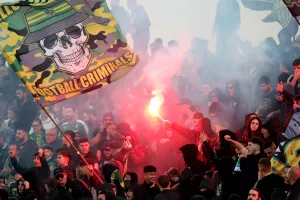 (ΦΩΤΟΡΕΠΟΡΤΑΖ) Ο κόσμος στο ΑΕΚ - ΑΠΟΕΛ 