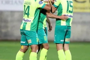 ΑΕΚ - ΑΠΟΕΛ: Πήρε το ντέρμπι, ανέβηκε στο +4! (φώτος)