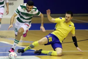 ΑΠΟΕΛ - Ομόνοια: "Πράσινο" με Buzzer Beater το αιώνιο (φώτος)